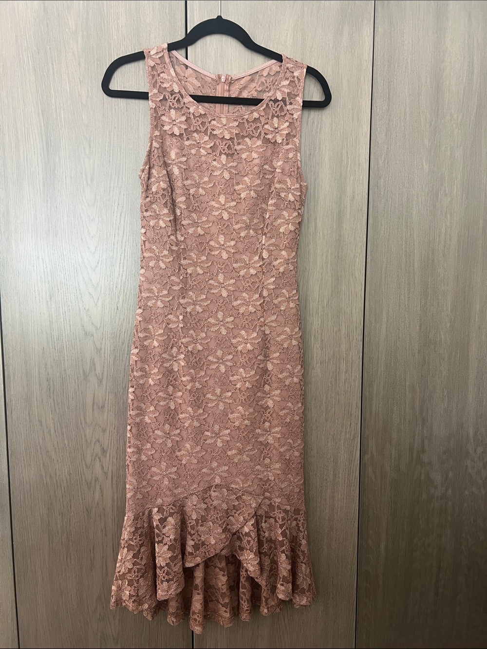 Sleeveless Lace Mermaid Dress in Dusty Rose